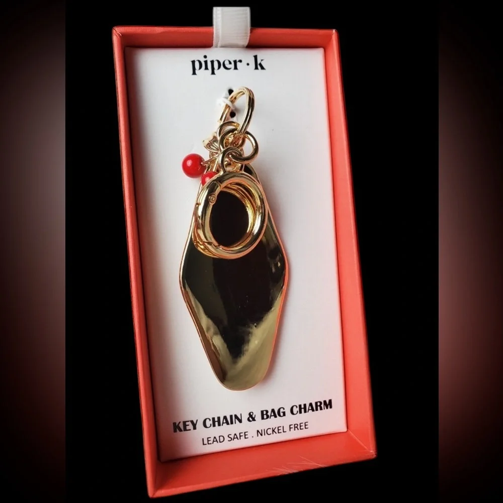 PIPER K Retro Style Motel Hotel Key Ma Chérie Cherry Keychain Bag Charm NEW NWT
